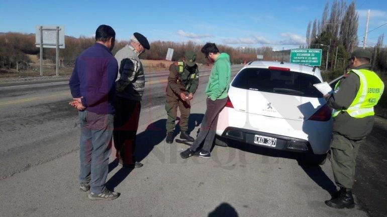 El líder de No Te Va Gustar, demorado en Neuquén: sin licencia y con estupefacientes