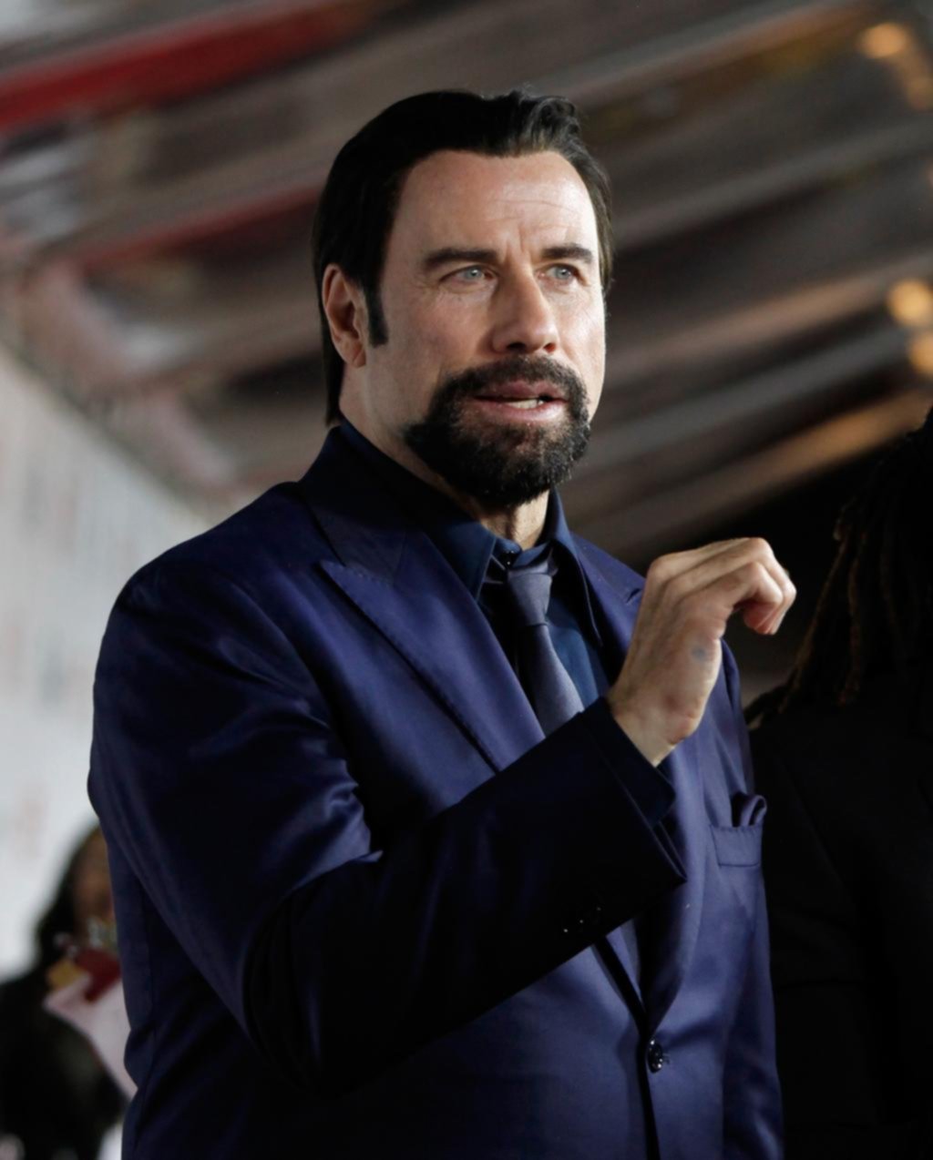 Travolta trató de resucitar a su hijo Jett