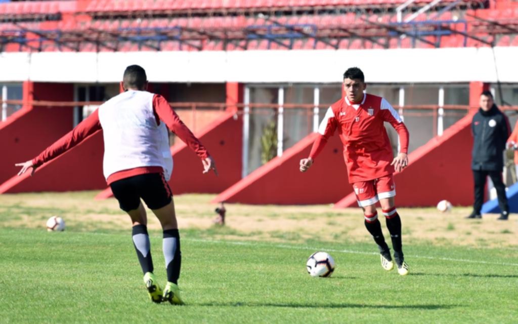 ¡Qué debut! En la derrota de los suplentes, García metió un gol