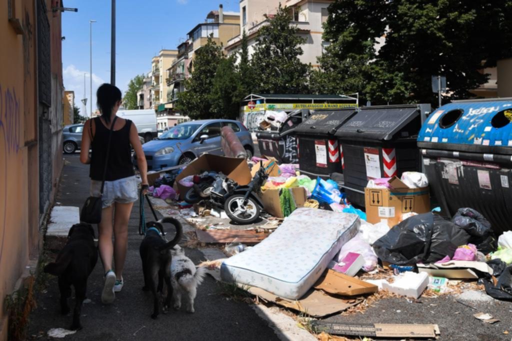 La basura, una pesadilla para Roma
