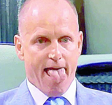 Viral: Woody Harrelson ¿borracho? en Wimbledon
