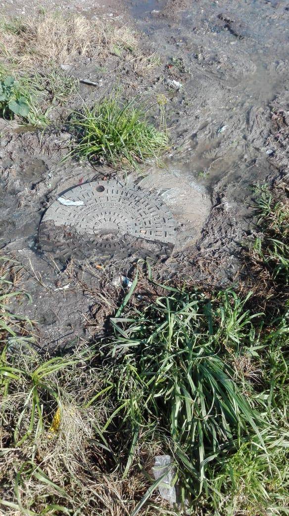 Reclamos por un desborde cloacal en 154 y 64