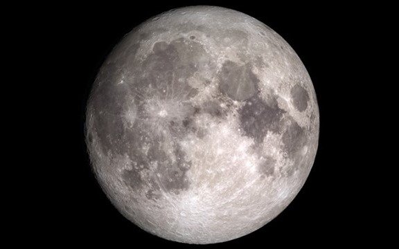La NASA trabaja "para que la próxima huella en la Luna sea de una mujer"