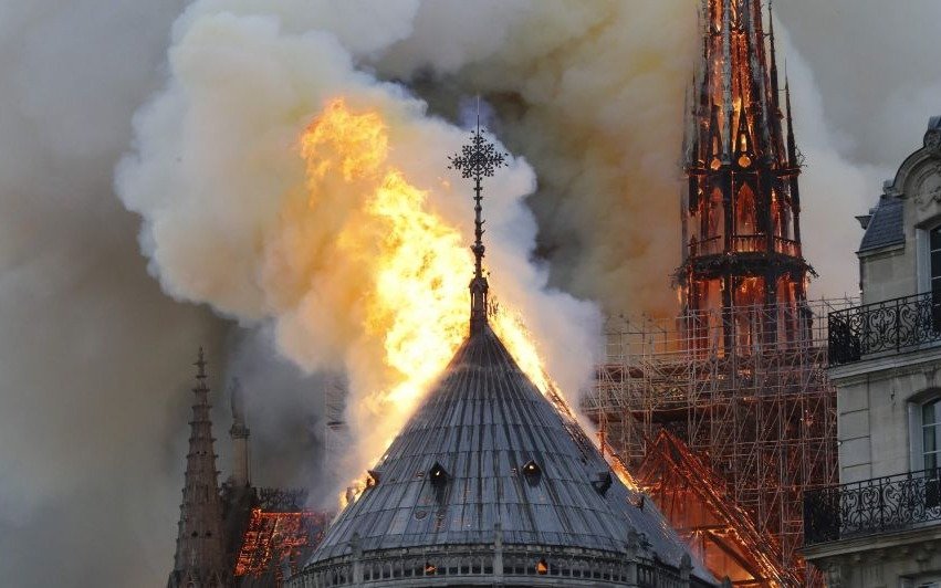 En la catedral de Notre Dame continúan las tareas "urgentes" de consolidación
