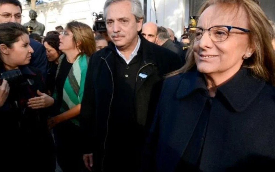 Alicia Kirchner apelará fallo que le impide pegar su boleta con la fórmula Fernández-Fernández