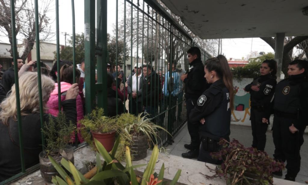 Otros 10 padres fueron a declarar en la causa contra el portero del Jardín 902