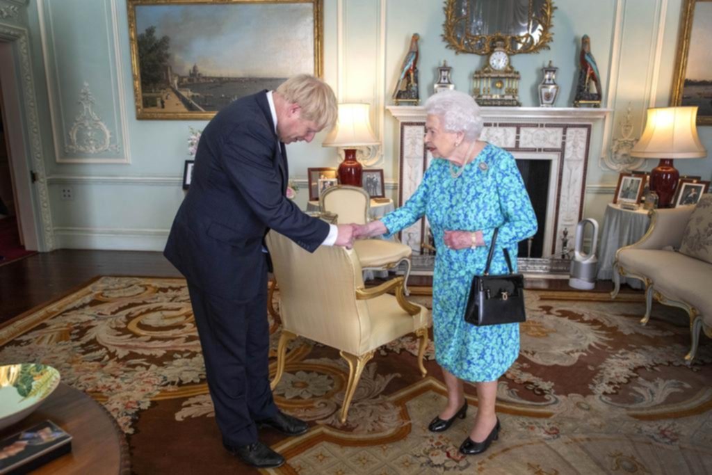 Johnson dijo que se irá de la Unión Europea “cueste lo que cueste”