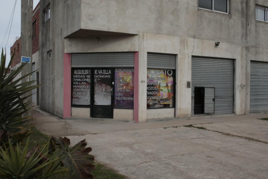 Quiso hacerle un favor a un desconocido y terminó maniatado en su casa de 32 y 161