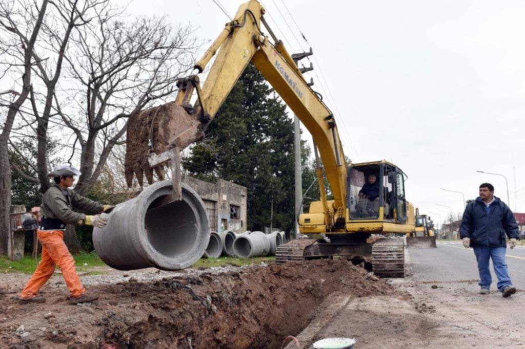 Encaran una obra hidráulica en San Carlos para mejorar la red de desagües