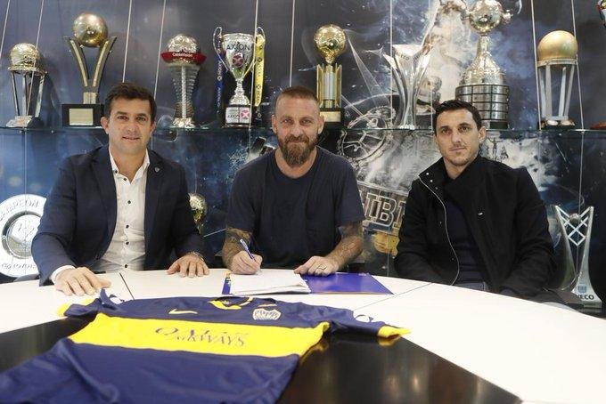 Daniele De Rossi puso la firma en Boca y sorprendió a todos: su vínculo es hasta el 2021
