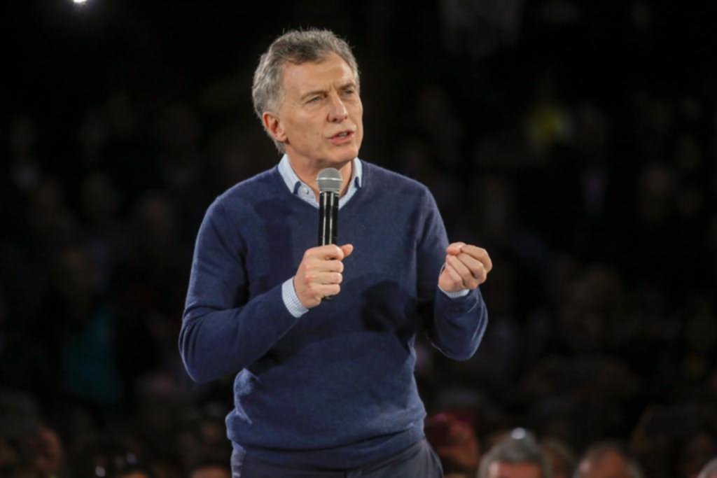 Macri defendió a intelectuales que apoyaron su candidatura