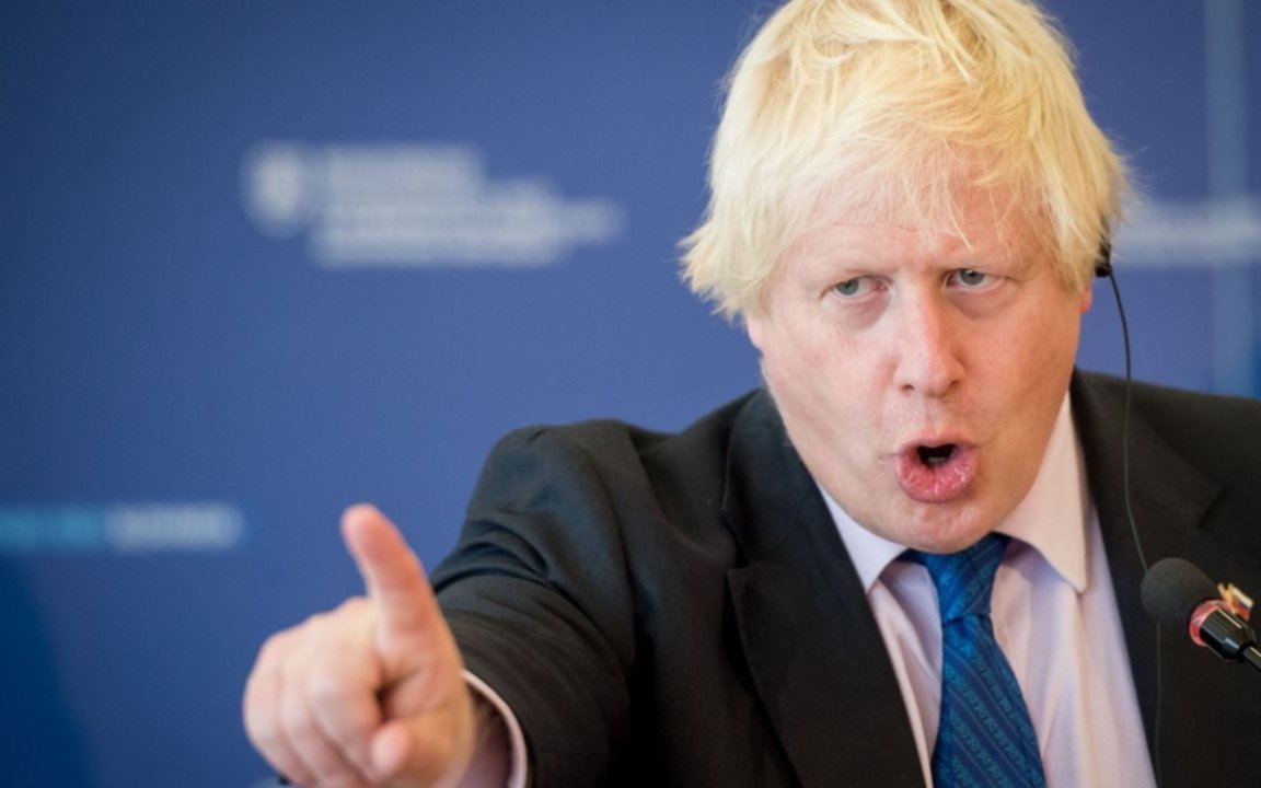 Johnson alimentó el temor a un choque con la UE y encendió alarmas en Escocia