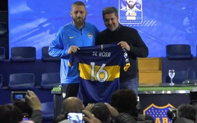 Quienes son los dos compañeros que más cerca están de De Rossi en Boca