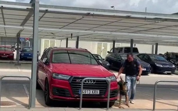 Susto para Messi y Suárez por una amenaza de bomba en sus autos