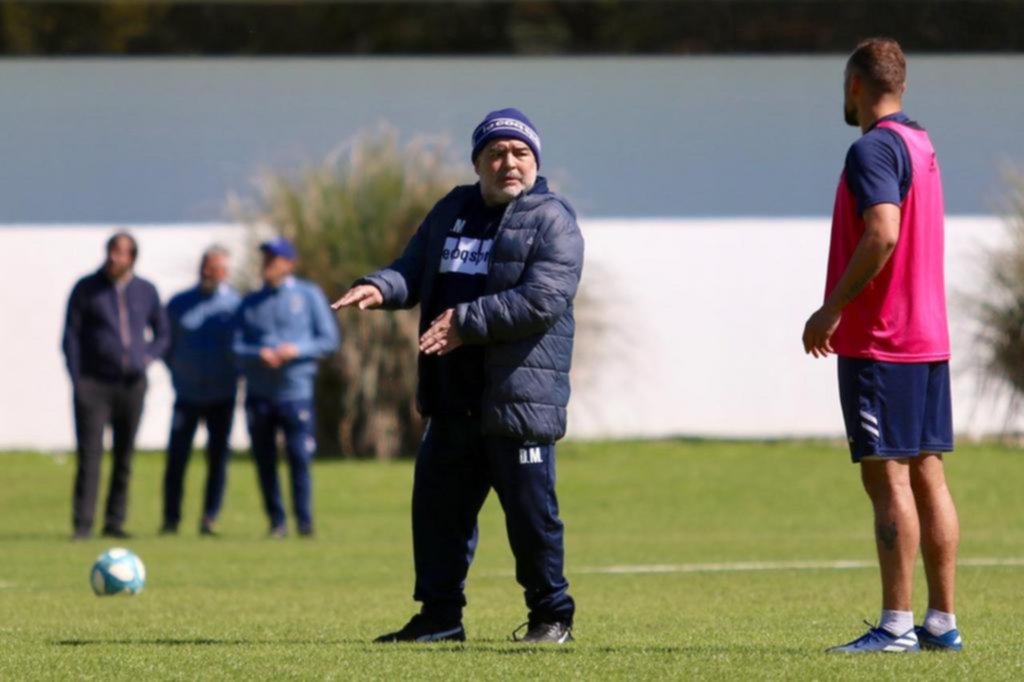Maradona no tendrá en cuenta a Alemán y su representante le busca equipo