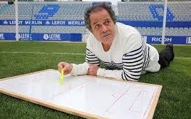 El español que quiere a Maradona como DT dijo que "en conocimiento de fútbol nadie le gana"
