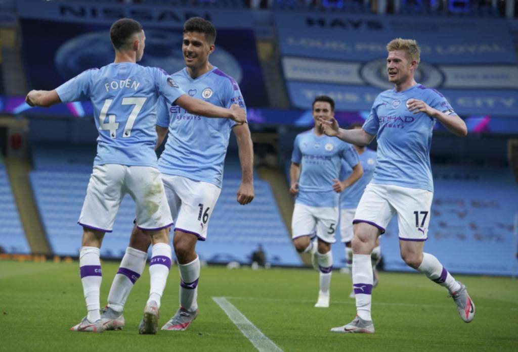 El City de Guardiola le hizo “4” al campeón, Liverpool