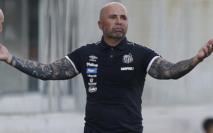 Sampaoli pide refuerzos para el Mineiro y apunta a la Argentina