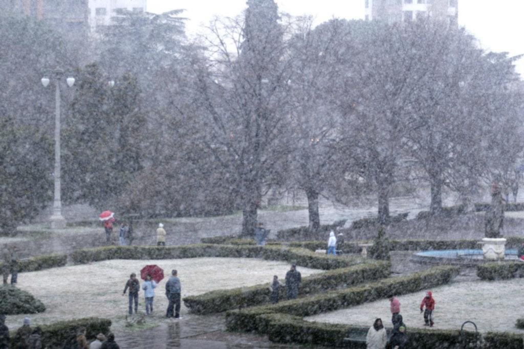 A trece años de la copiosa e histórica nevada que pintó de blanco a la Ciudad