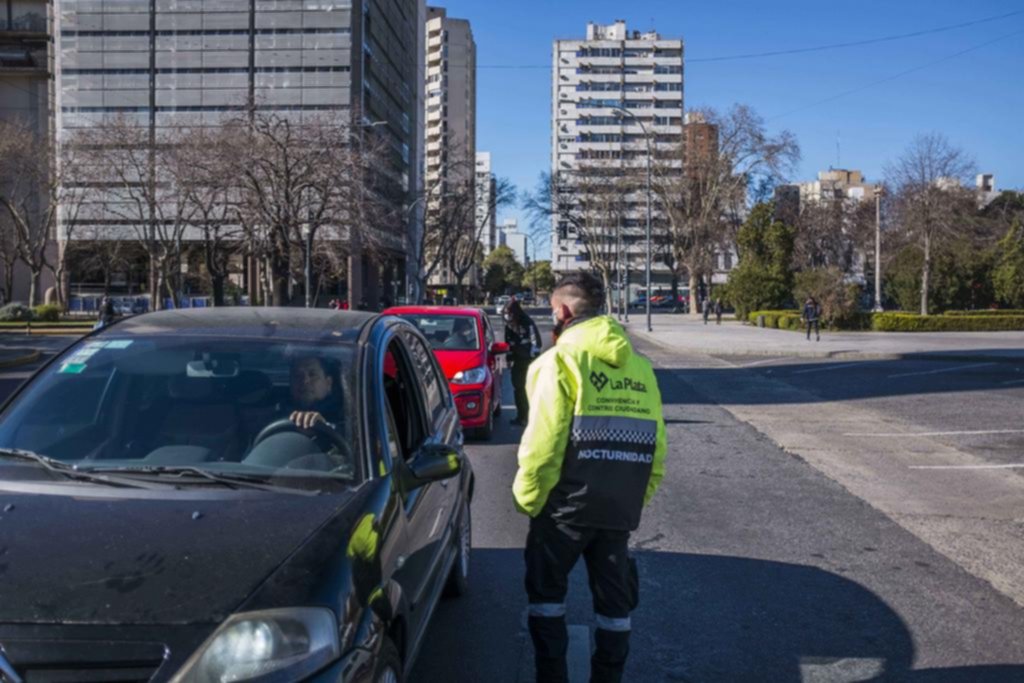 En La Plata el uso del transporte público cayó 42% con las últimas restricciones