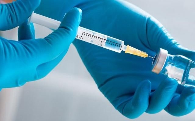 Aseguran que una vacuna rusa contra el COVID-19 pasó con éxito severos ensayos clínicos