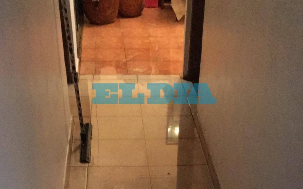 Angustia en el barrio 19 de febrero por un desborde cloacal que "sabotea la higiene"