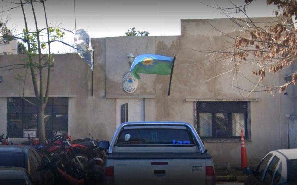 Alarma por cuatro policías contagiados de coronavirus en una comisaría platense