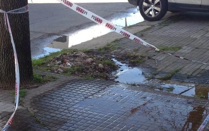 Desesperación en El Mondongo por un caño roto que desde hace 3 meses genera baja presión
