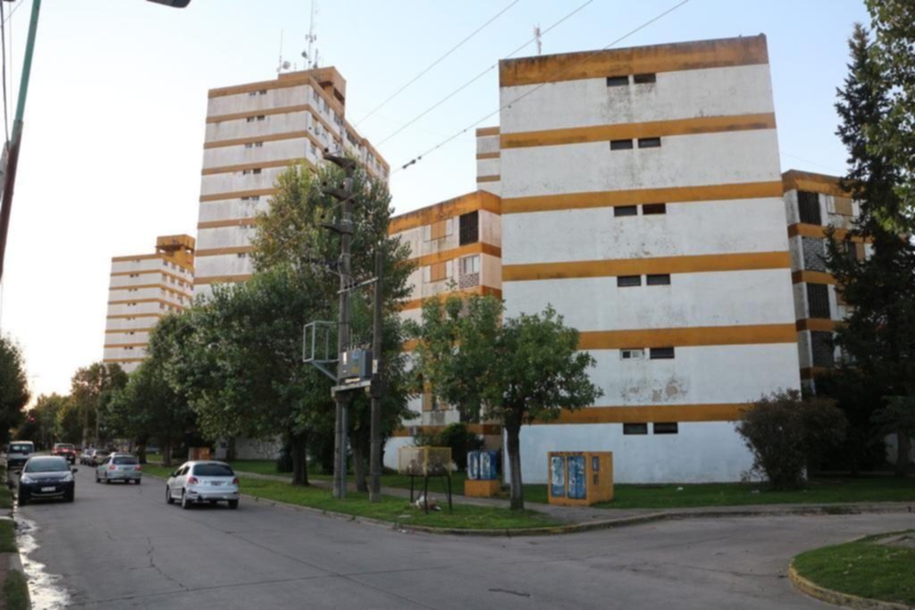 En Villa Elisa crece la inquietud por los asaltos de motochorros en la calle y en los comercios