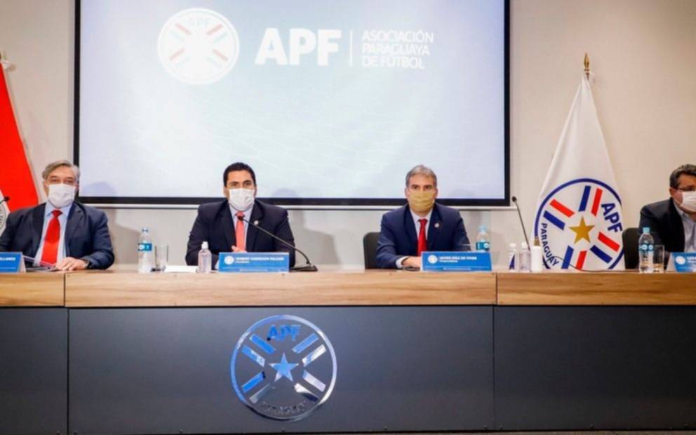 Paraguay posterga el reinicio del fútbol por positivos en tres clubes
