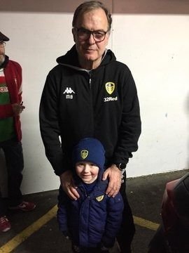 El pibe de cinco años que revolucionó las redes disfrazado de Bielsa