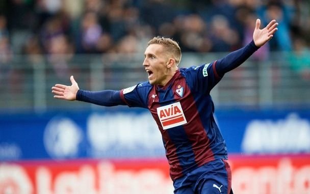 El notable gesto del ex albiazul De Blasis del que hablan todos en Eibar