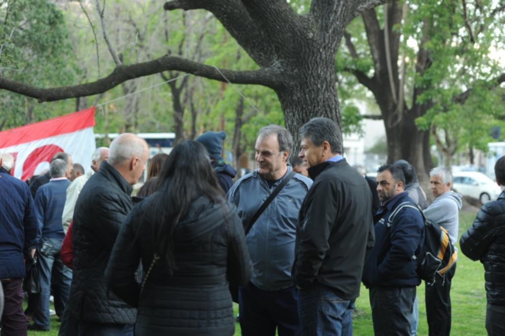 Hizo 700 km en un día para estar en el homenaje a Julio Alegre