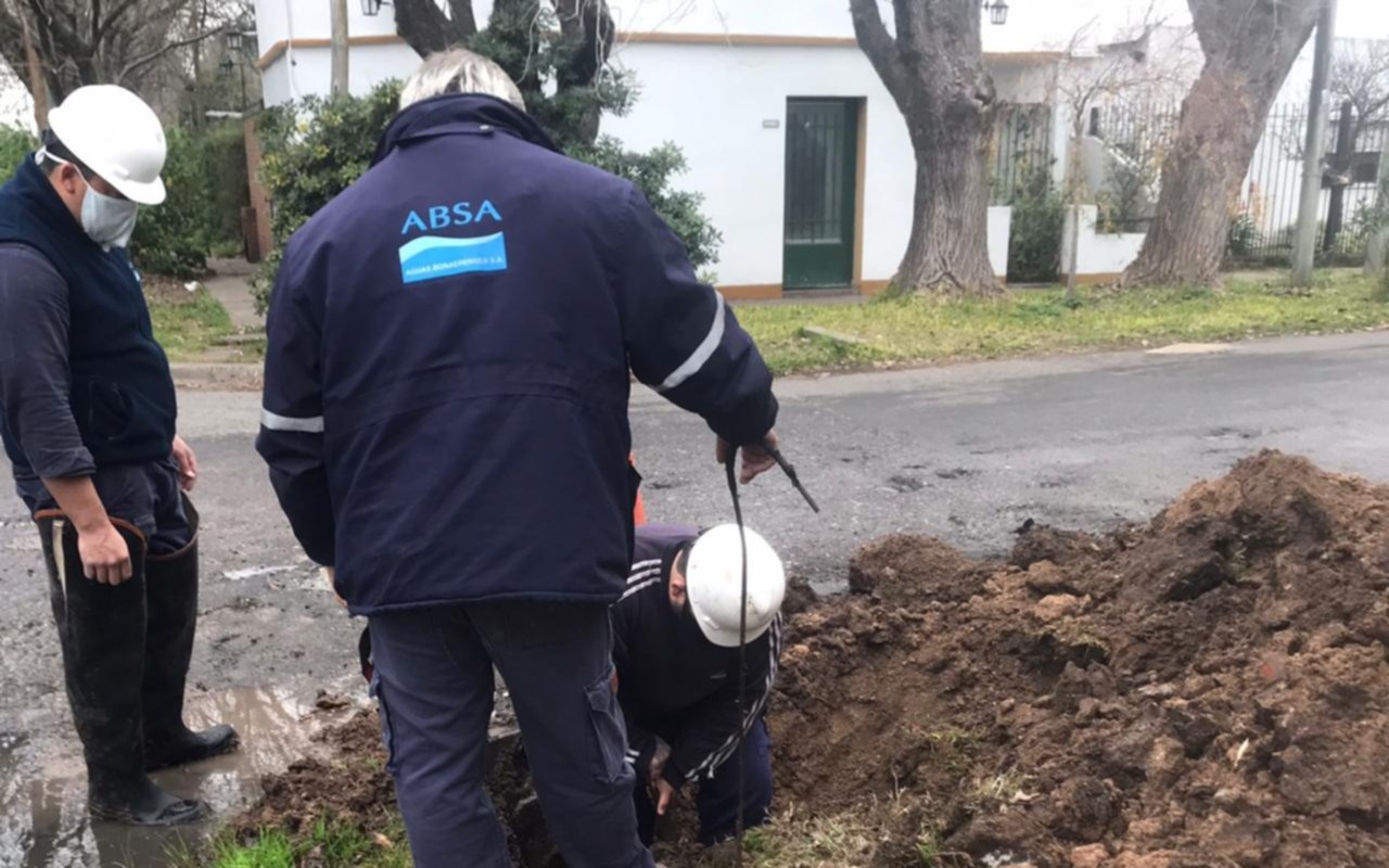 Concluyeron los trabajos sobre la red de agua en City Bell y Arturo Seguí