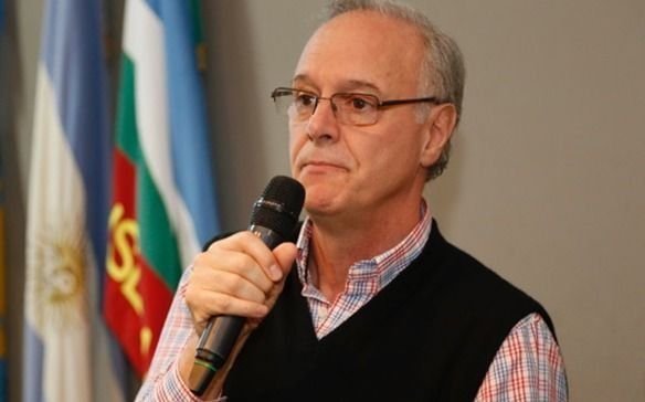 Gollan advirtió que se podría volver a restringir la circulación de gente