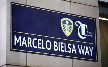 Sigue la locura: desde hoy Marcelo Bielsa ya tiene una calle con su nombre