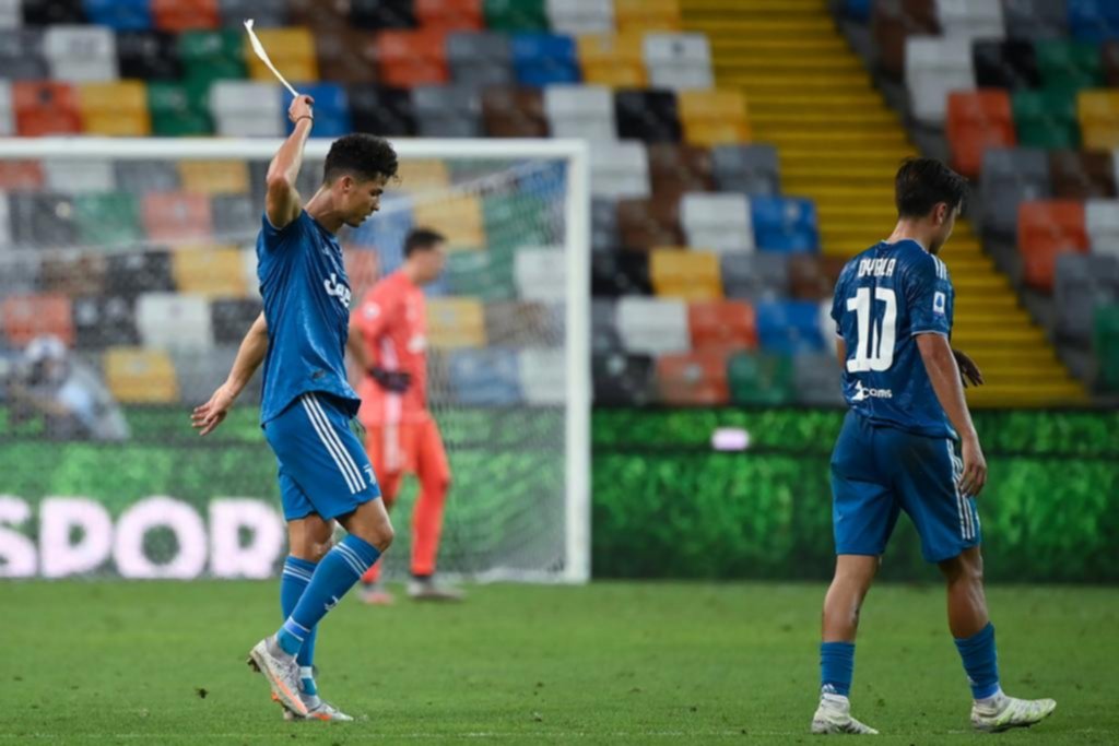 Juventus no pudo ante Udinese y el título deberá esperar