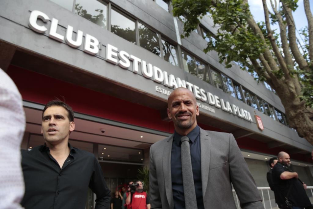 Estudiantes pretende que la televisión abone un dinero extra por los clásicos