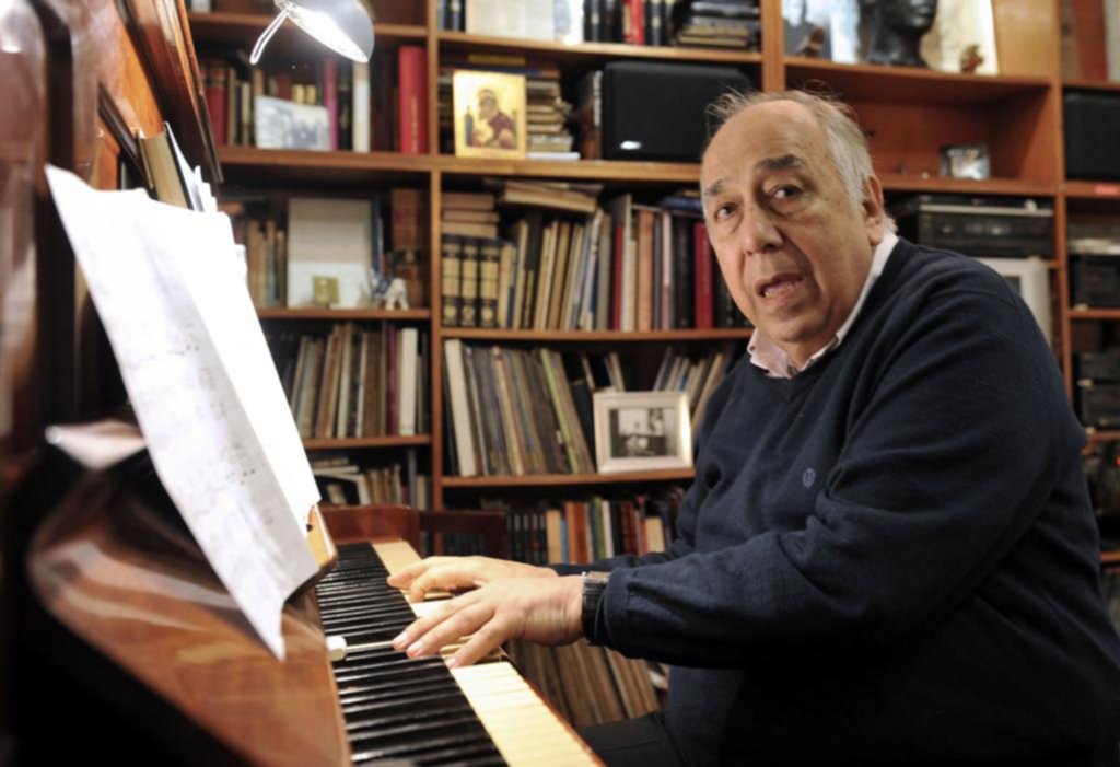 Adiós al piano maestro: dolor por la muerte de Manolo Juárez