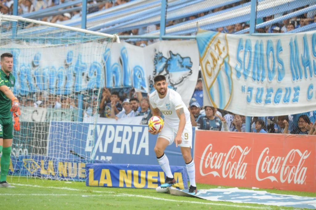 No fueron buenos “Díaz” para el Loco, que habló por redes