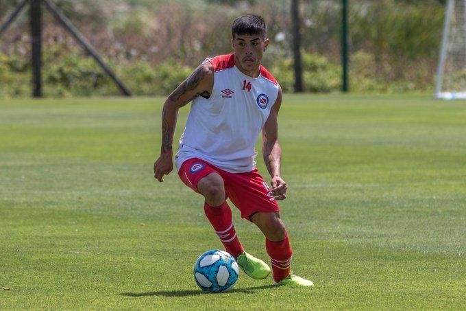El primer caso de COVID-19 en la Liga Profesional enciende todas las alarmas en el fútbol