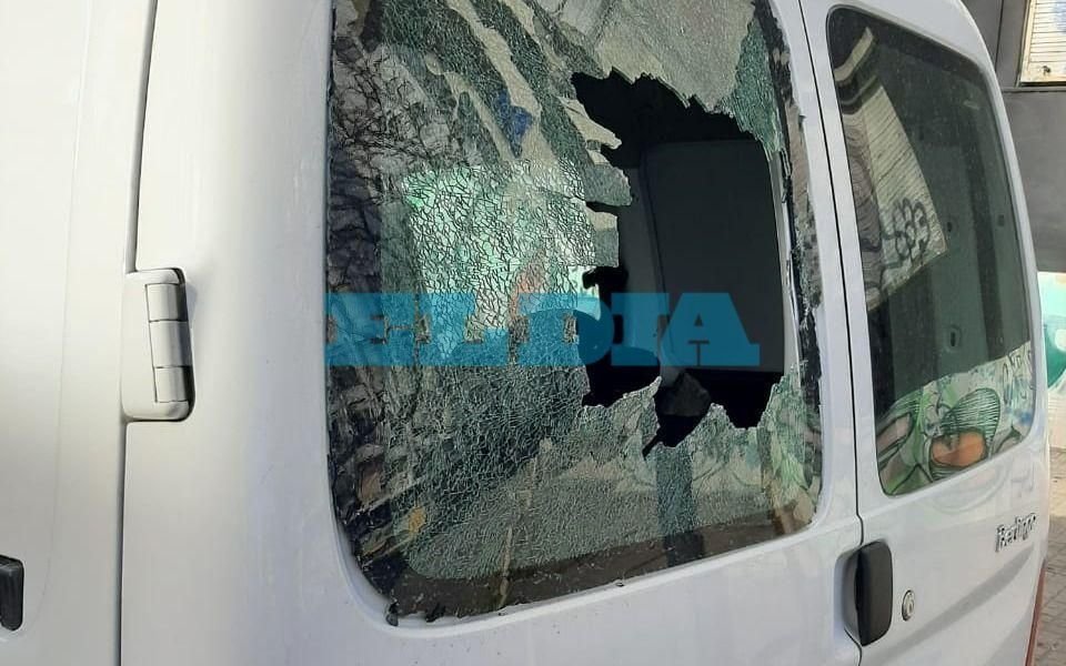En la zona de 2 y 49 también están hartos de las peleas: denuncian "descontrol" y roturas de autos