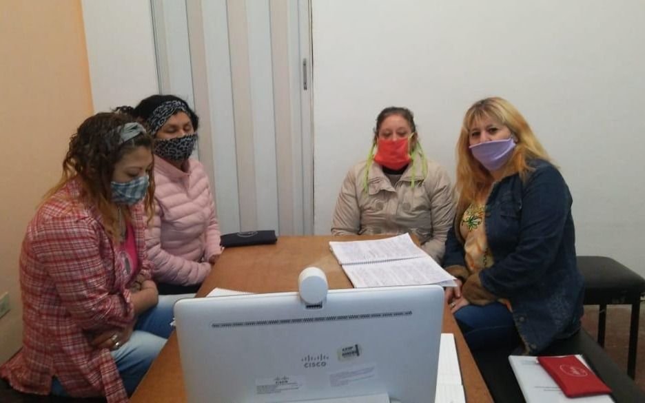 Pese a la pandemia y las rejas, privadas de libertad rinden su primer examen en la UNLP