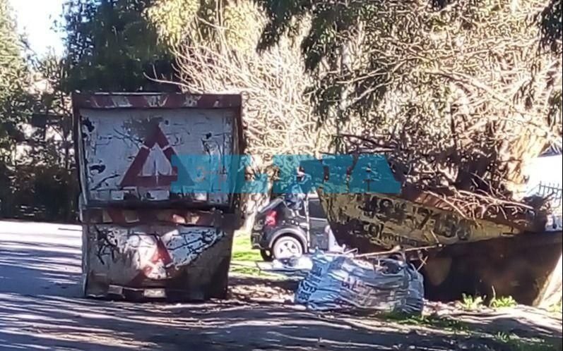 En la diagonal 9 de Gorina denuncian cúmulos de basura, ramas y escombros