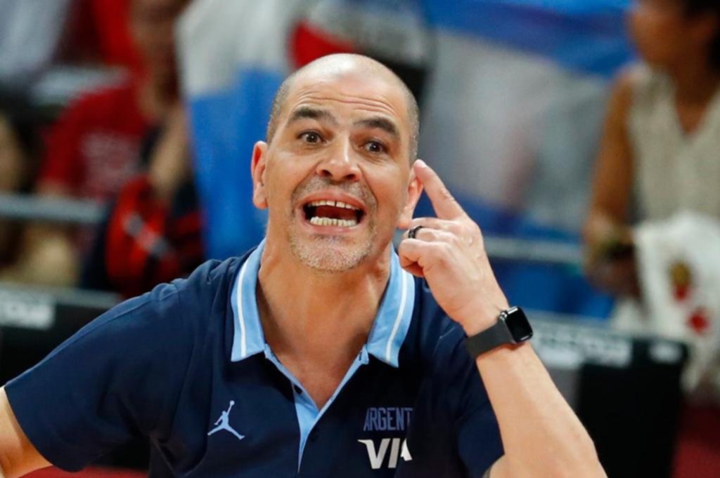 Hernández seguirá al frente de la Selección de básquet hasta Tokio 2021