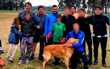 Tevez, enojado, salió  aclarar lo que sucedió en su campo de Maipú