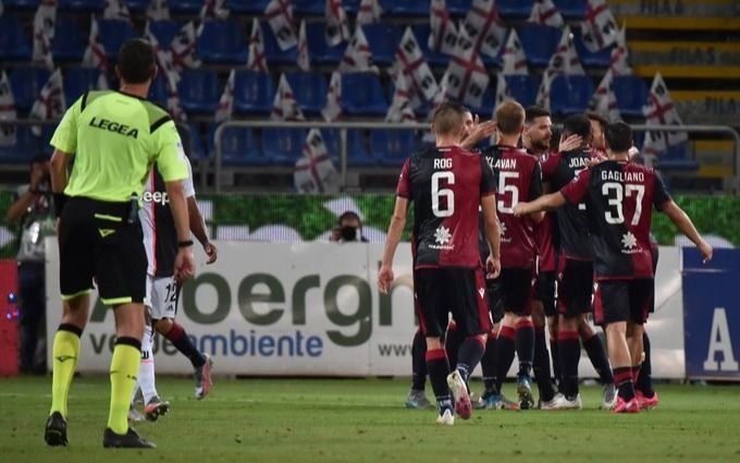 Giovanni Simeone selló la derrota de Juventus en su viaje a Cagliari