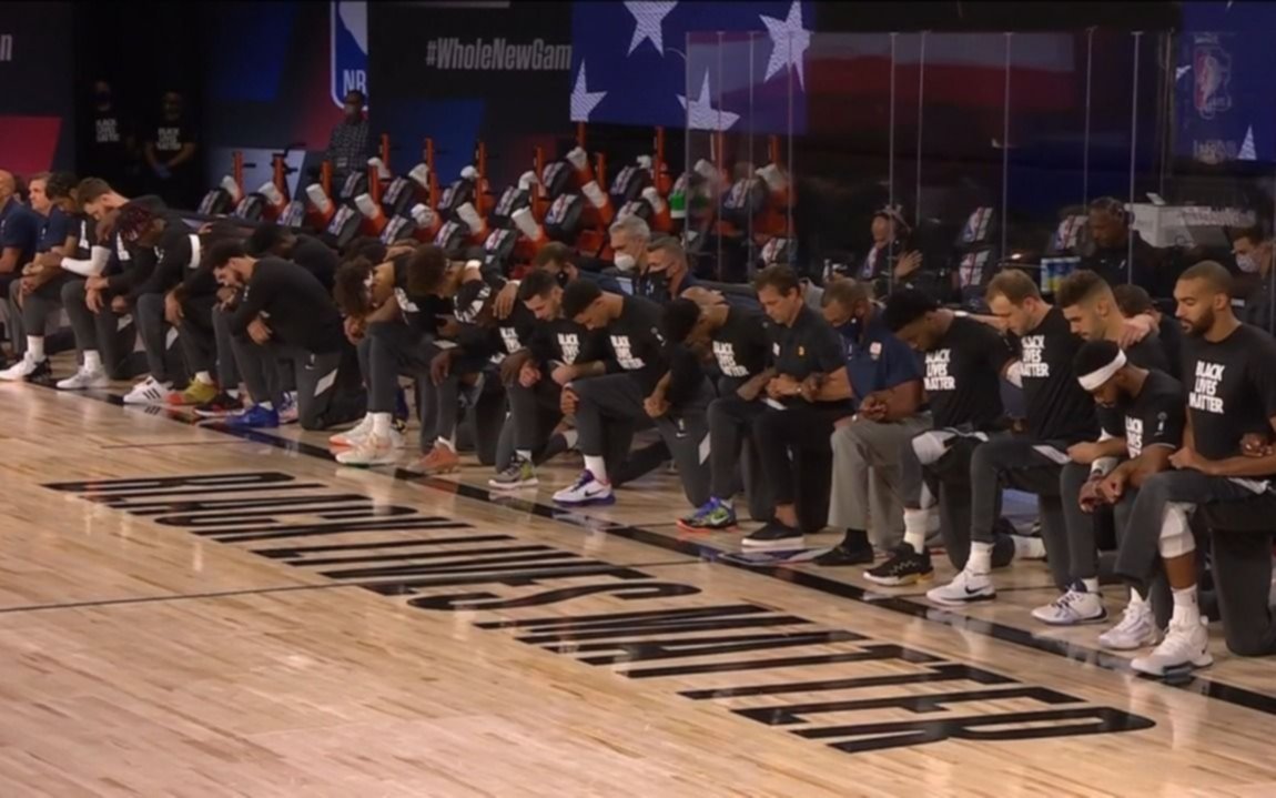 Volvió el show de la NBA, con homenaje previo y ratificando la lucha por la igualdad social