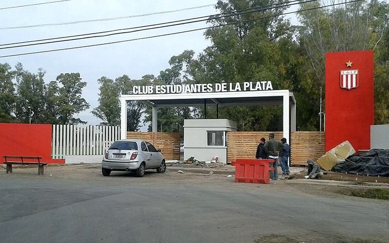 Desde el colegio de Estudiantes intimaron a los padres que deben cuotas de sus hijos
