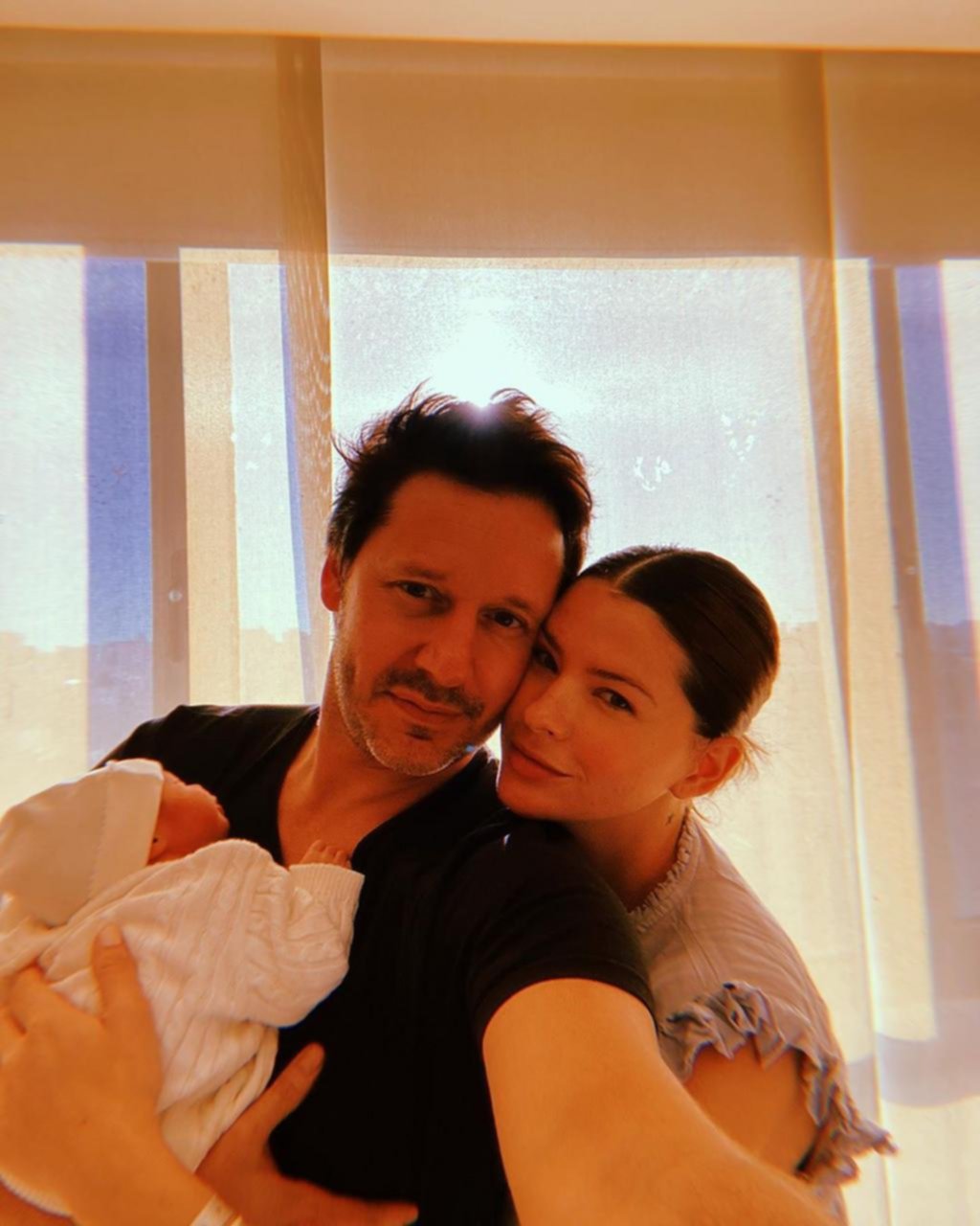 Amancio: la primera foto del hijo de Vicuña y La China